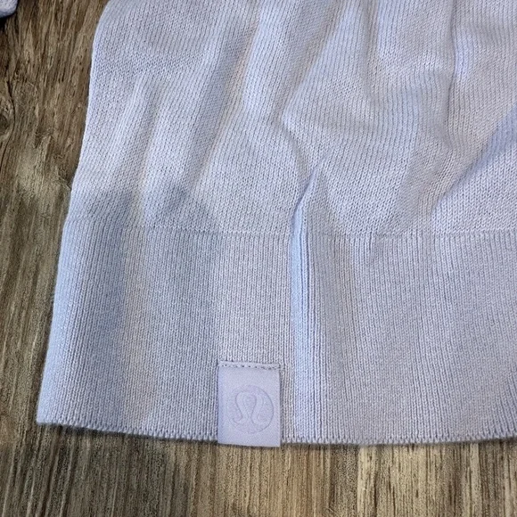 NEW with tags Lululemon Silk-Blend Crewneck Sweater
Pastel Blue sz 10 - Picture 7 of 7